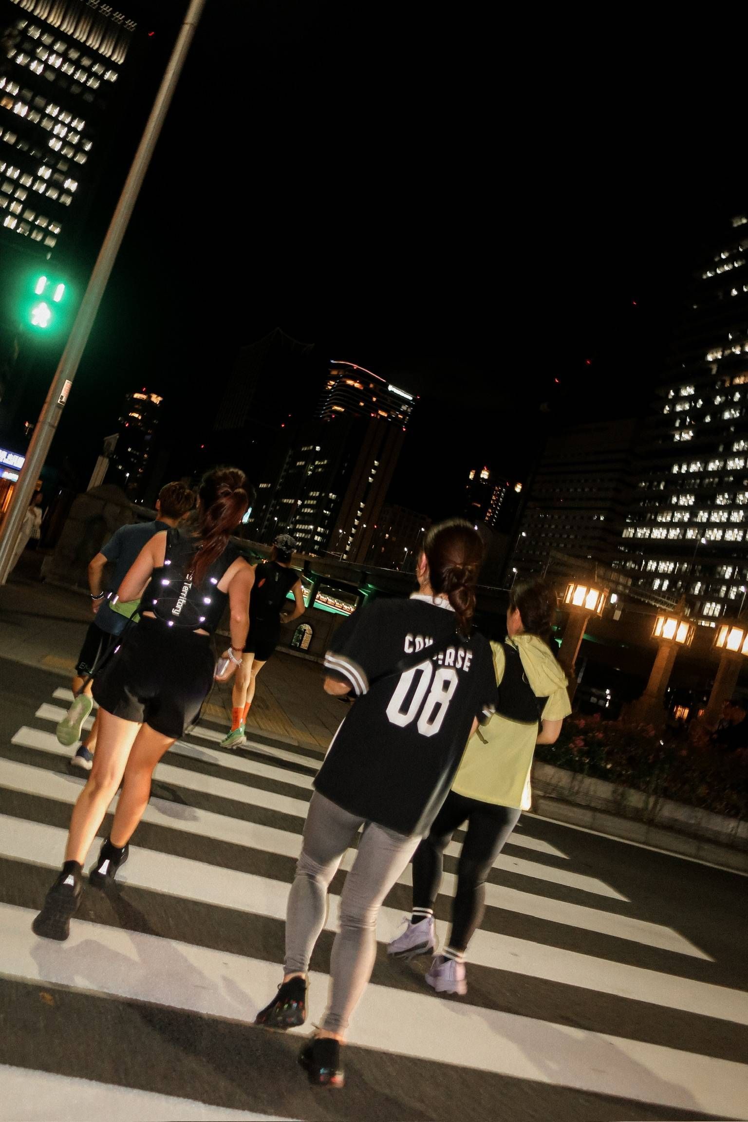 8/12(水) 20:30 無料｜WED NIGHT RUN @ うめきた公園