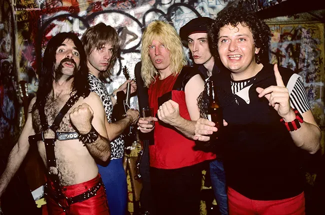 https://storage.tally.so/1570ae99-40d9-4bf4-82a4-818395685508/spinal-tap-1984-650-430.webp