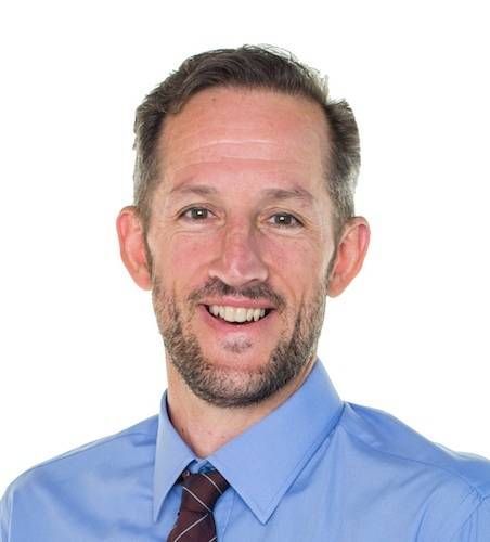 https://storage.tally.so/1b73cc0e-3ee9-467a-8e7e-f09ac08f5e7c/Peter-Muir-portrait.jpeg