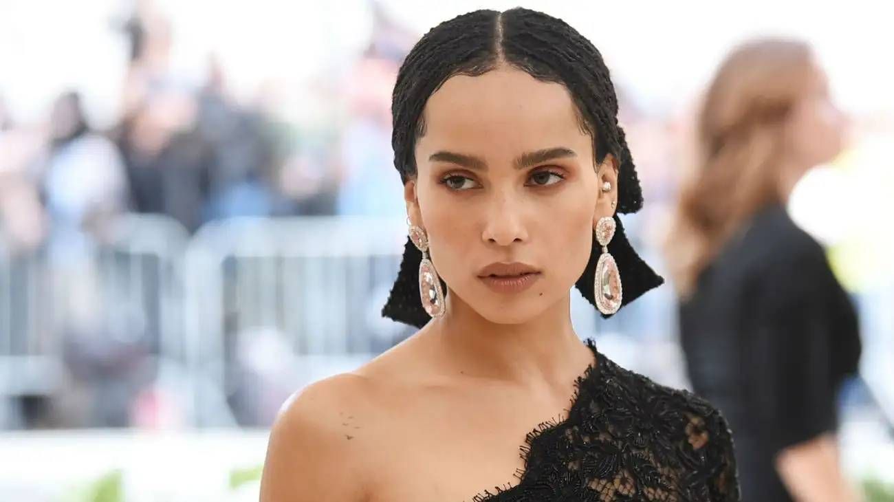 https://storage.tally.so/236138ab-a450-4758-8528-24818dc33154/zoe-kravitz-791014.jpg