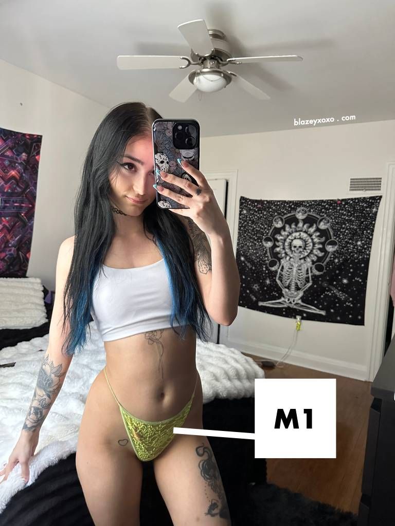 https://storage.tally.so/3089cb57-3304-4aff-a472-1ff2d01a425e/Blazey-s-Closet.012.jpeg