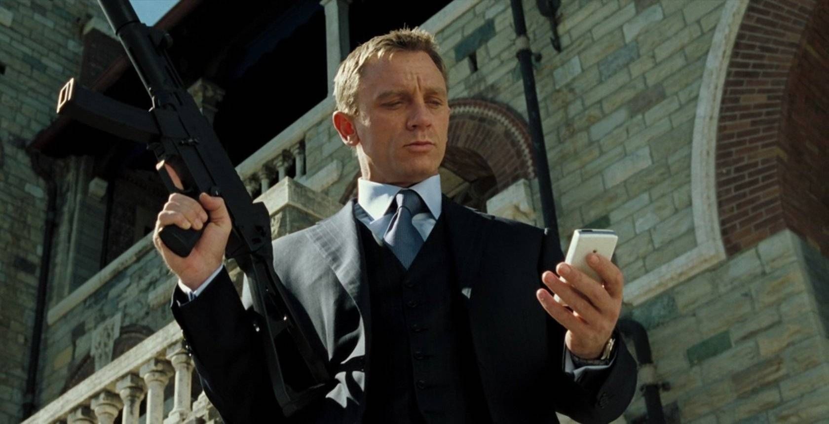 https://storage.tally.so/33d5dfe3-54da-4528-88c1-d84077051371/Casino-Royale-Three-Piece.jpg