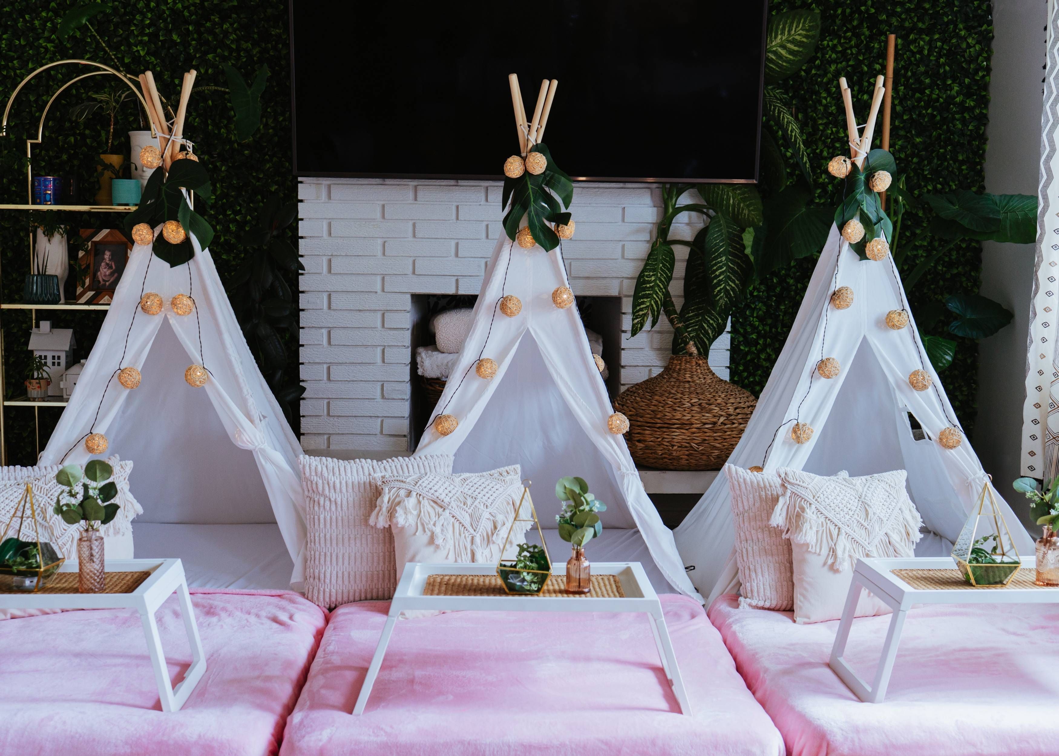 https://storage.tally.so/3a16a901-56ba-41d1-9506-dfc86a12c409/Boho-Party-Kamloops-British-Columbia_formphotoeditor.com.jpg