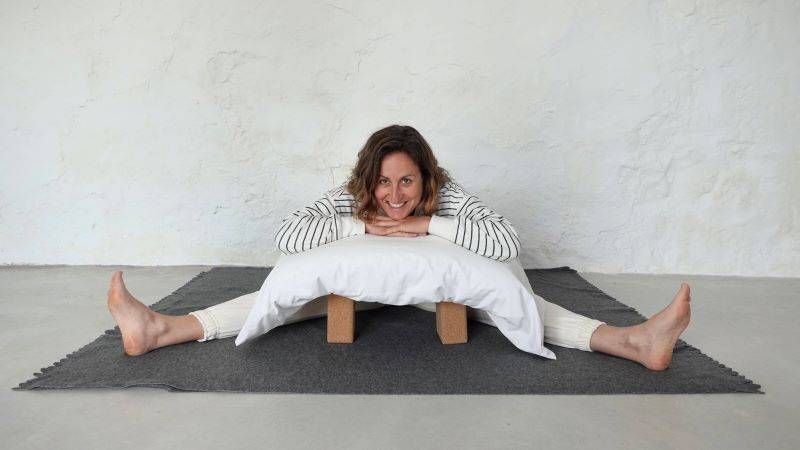 https://storage.tally.so/418fe1ec-b274-430e-b970-5604071313a5/Raquel_gomez_yin_yoga.jpg