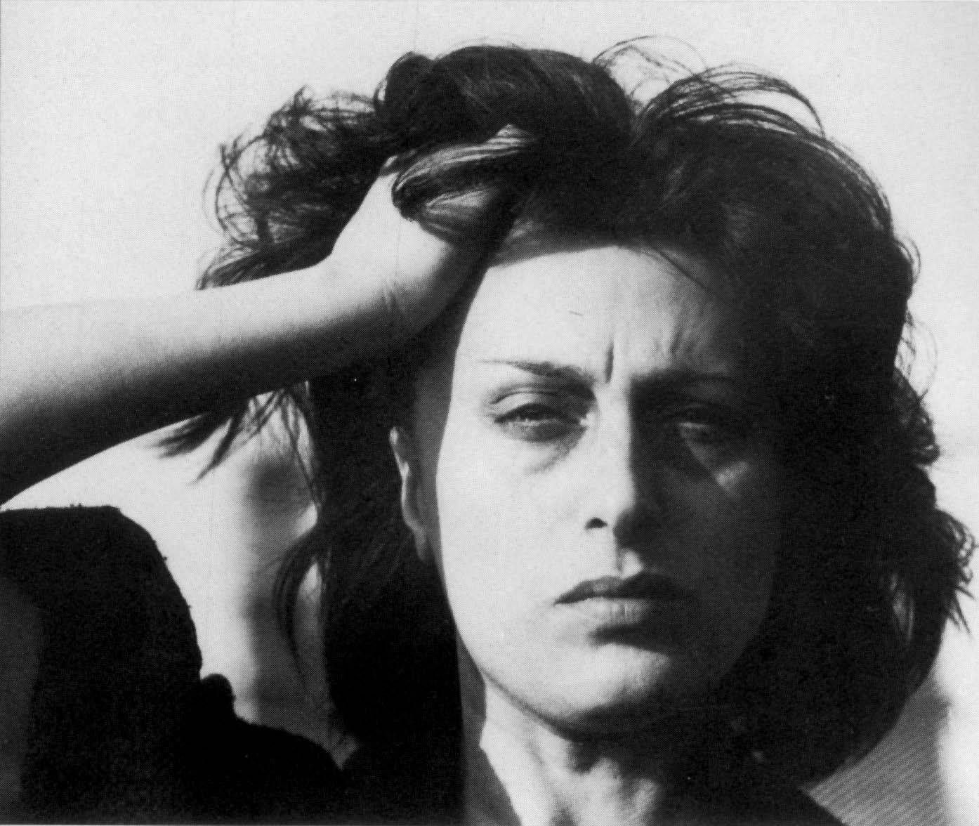https://storage.tally.so/44b984f3-15ae-4897-b86f-c55d613fb046/anna_magnani3.jpg