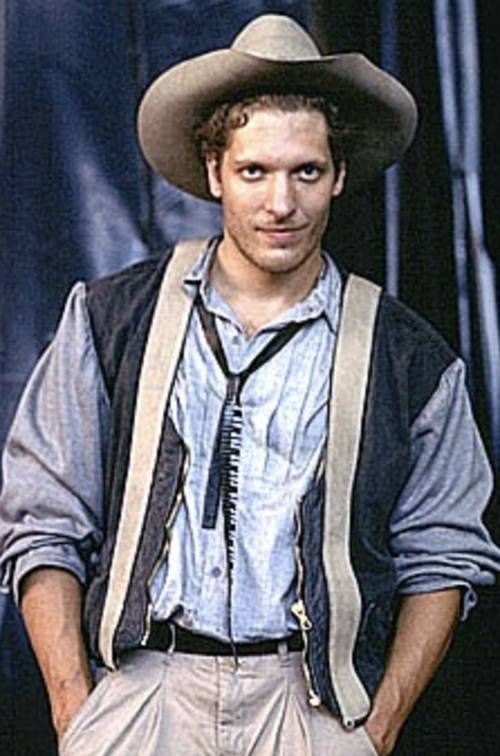 https://storage.tally.so/46540dbe-38c1-4df5-9edb-bf466dd8ab56/Rawhide.jpg