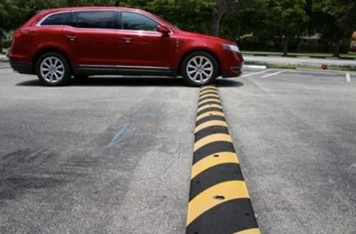 https://storage.tally.so/49ea5c14-bb19-4a10-bda0-49f125264bad/Driving-around-speed-bumps.jpg