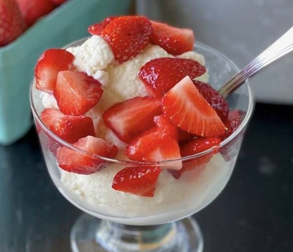 https://storage.tally.so/57634a19-57c0-47fe-b1ba-de3fbc641a17/Strawberries.jpg