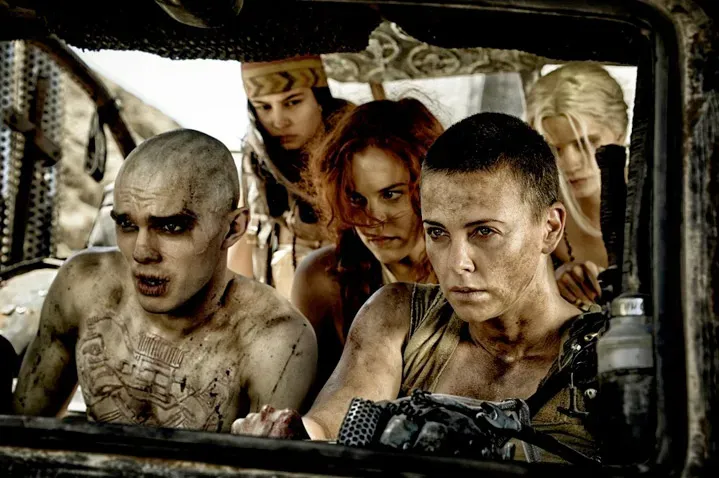 https://storage.tally.so/5a35d663-fd2f-4ec7-8a05-459d360484e7/mad-max-fury-road.webp