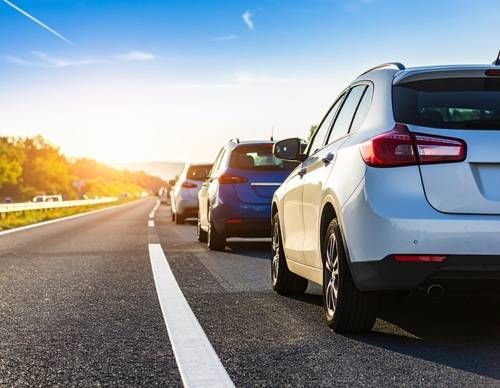 https://storage.tally.so/762fefb7-81ba-407b-beb3-94afa84cd3eb/Merging-too-early-before-the-lane-closure.jpg