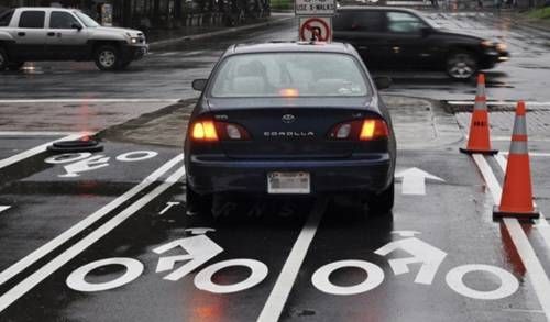 https://storage.tally.so/76631a5a-d2dc-4a88-8303-d4179382903c/Straddling-lanes-when-leaving-parking-lot.jpg