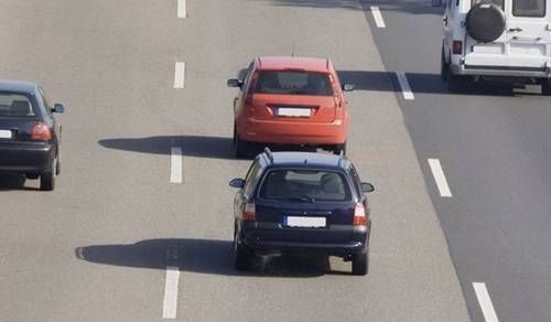 https://storage.tally.so/8bea68e8-412f-4ac1-aa36-cfbffda6f435/Speeding-up-to-block-you-from-changing-lanes.jpg