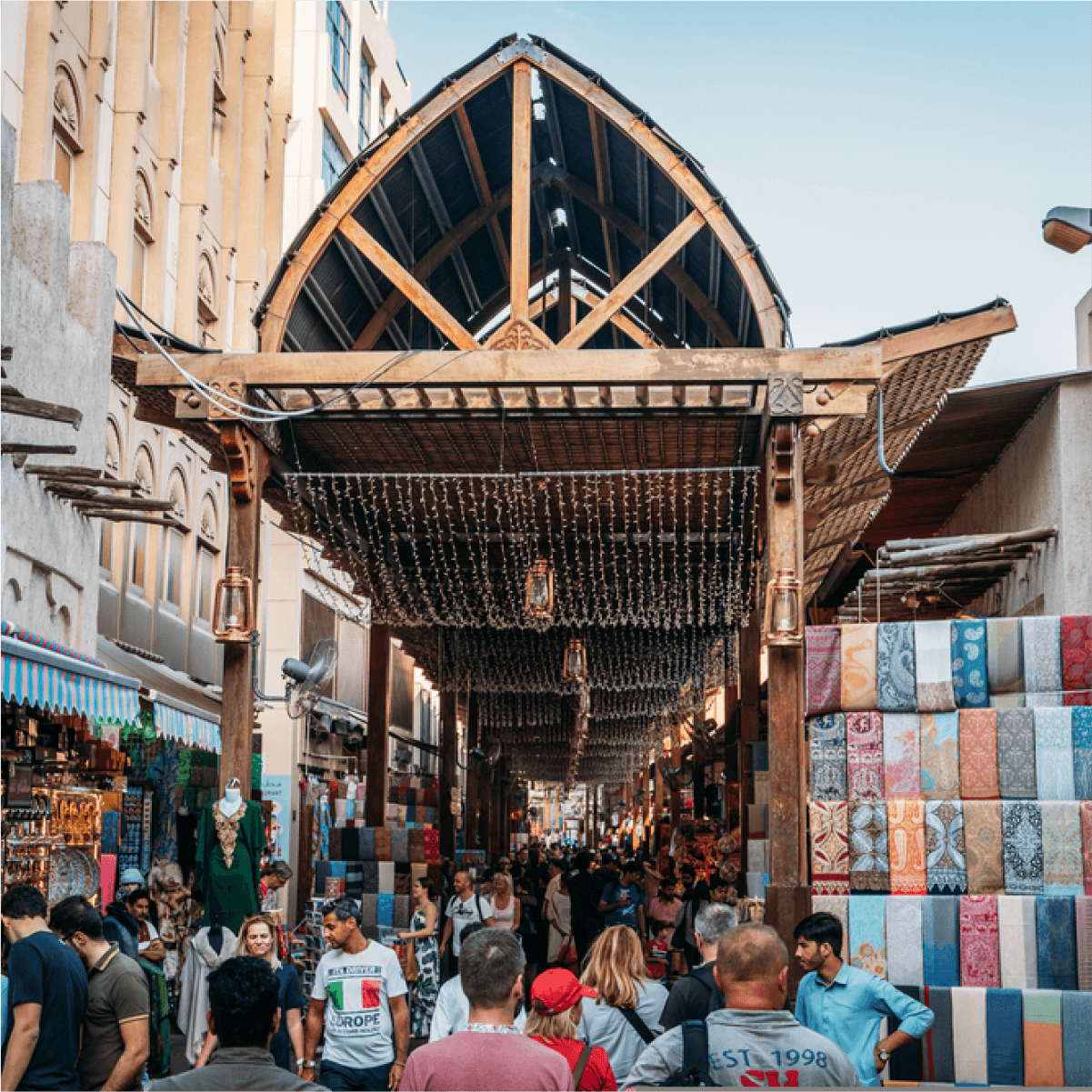 https://storage.tally.so/9fc41204-d548-4eff-a00b-80cd11b95c98/Gold-Souk.png