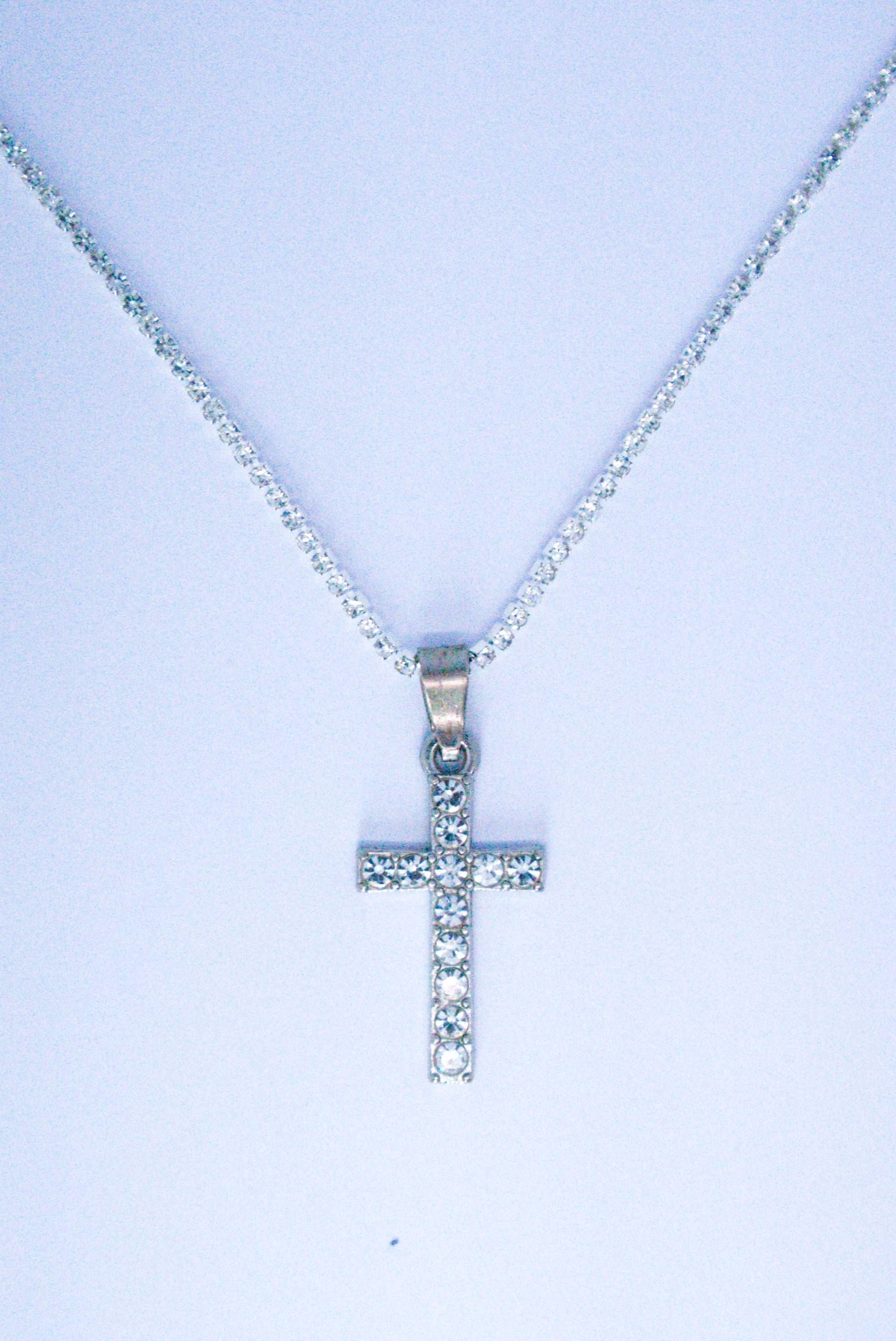 https://storage.tally.so/afe24b57-2ee1-43d9-961f-902e8186b22f/silver-chain-final.jpg