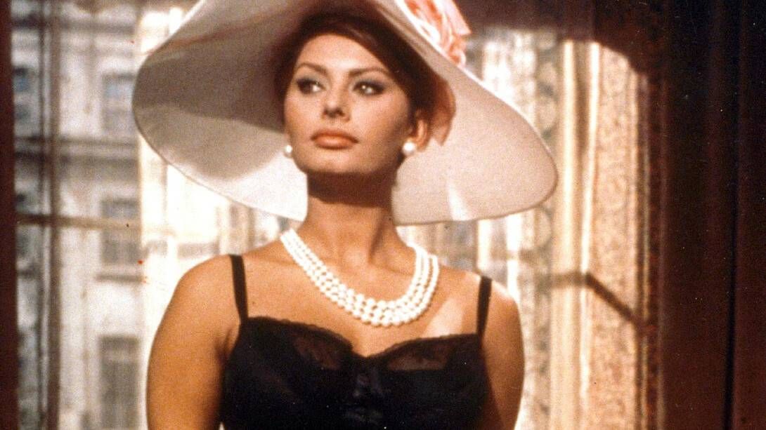 https://storage.tally.so/b1478266-18ae-4253-8ed6-fef44482be7e/Sophia-Loren-infinita-beleza.jpg