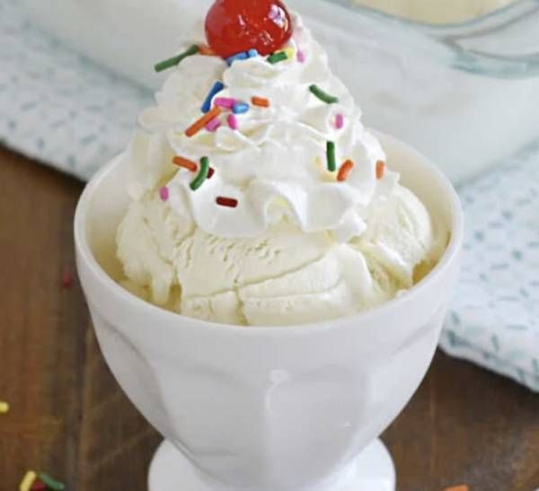 https://storage.tally.so/d6526768-bcdc-4863-bf25-8dbcadfb4b49/WhippedCream.jpg