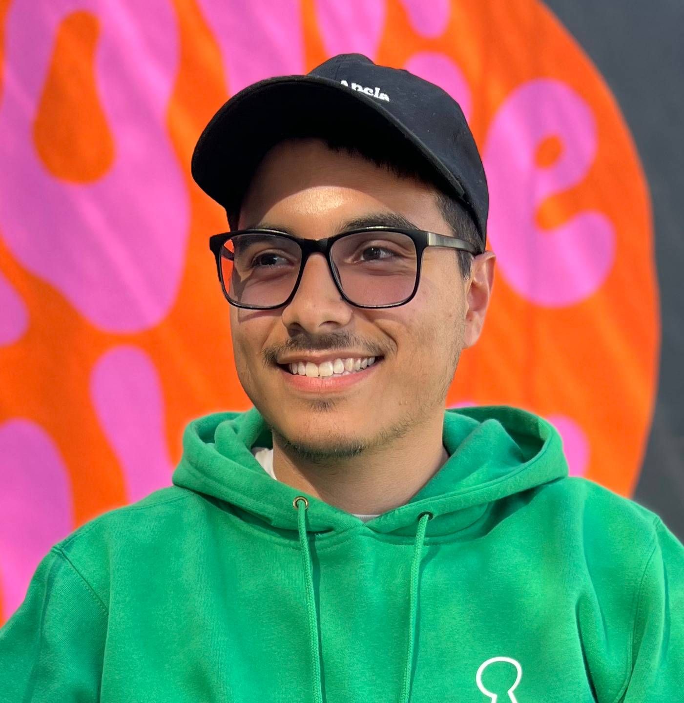https://storage.tally.so/e380bc0a-769b-4730-9849-874254e2d04f/portrait.jpg