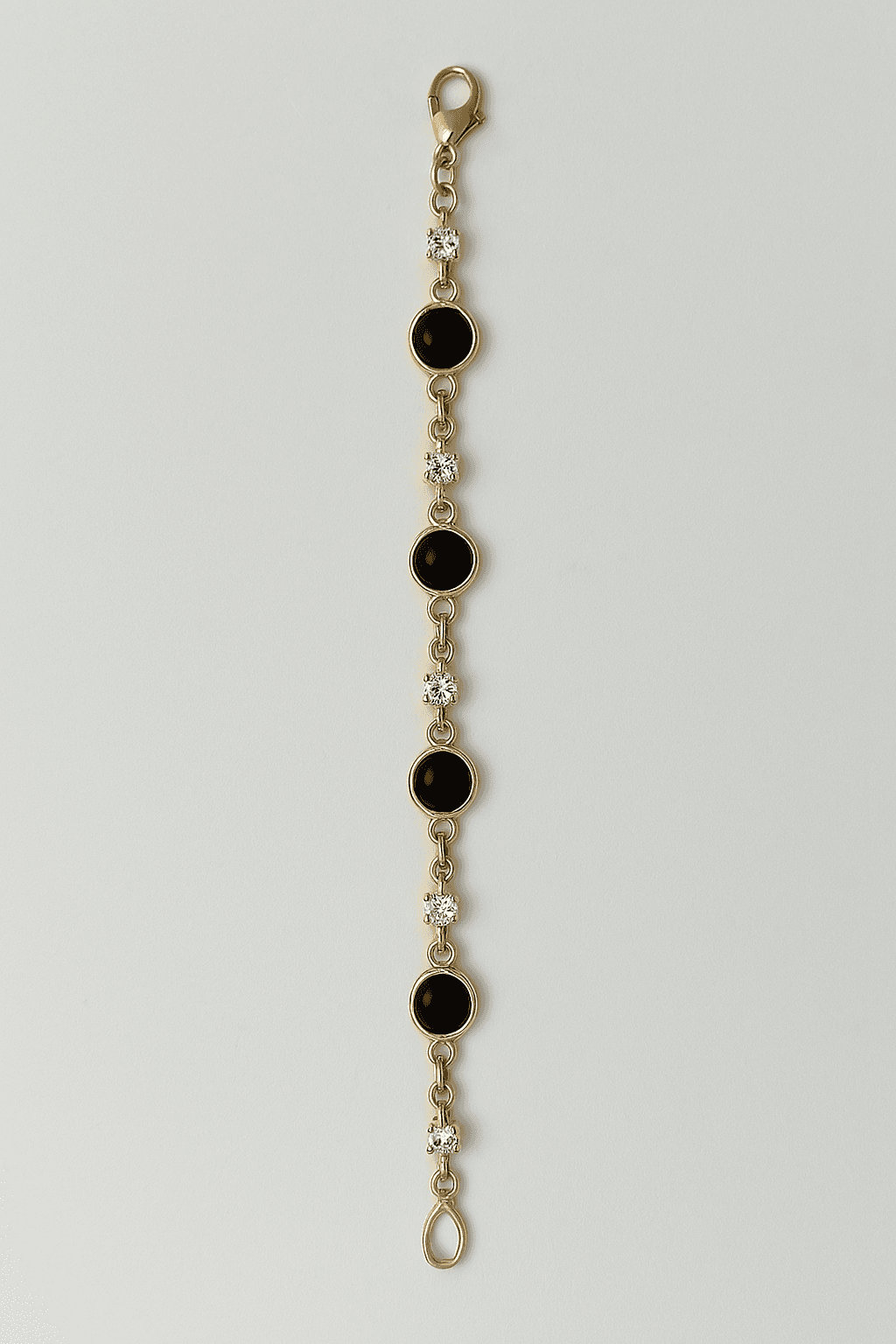 https://storage.tally.so/f03f527b-3207-4cc3-abe9-87f556e6b871/black-chain-b.png