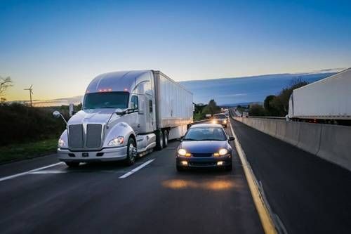 https://storage.tally.so/fb01299c-c0a9-48f1-a1dc-bc591576e4bf/Slowing-down-while-passing-a-semi.jpg