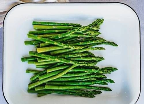 https://storage.tally.so/fd0c6293-504d-4b47-858d-5792c6b7abc9/Asparagus.jpg