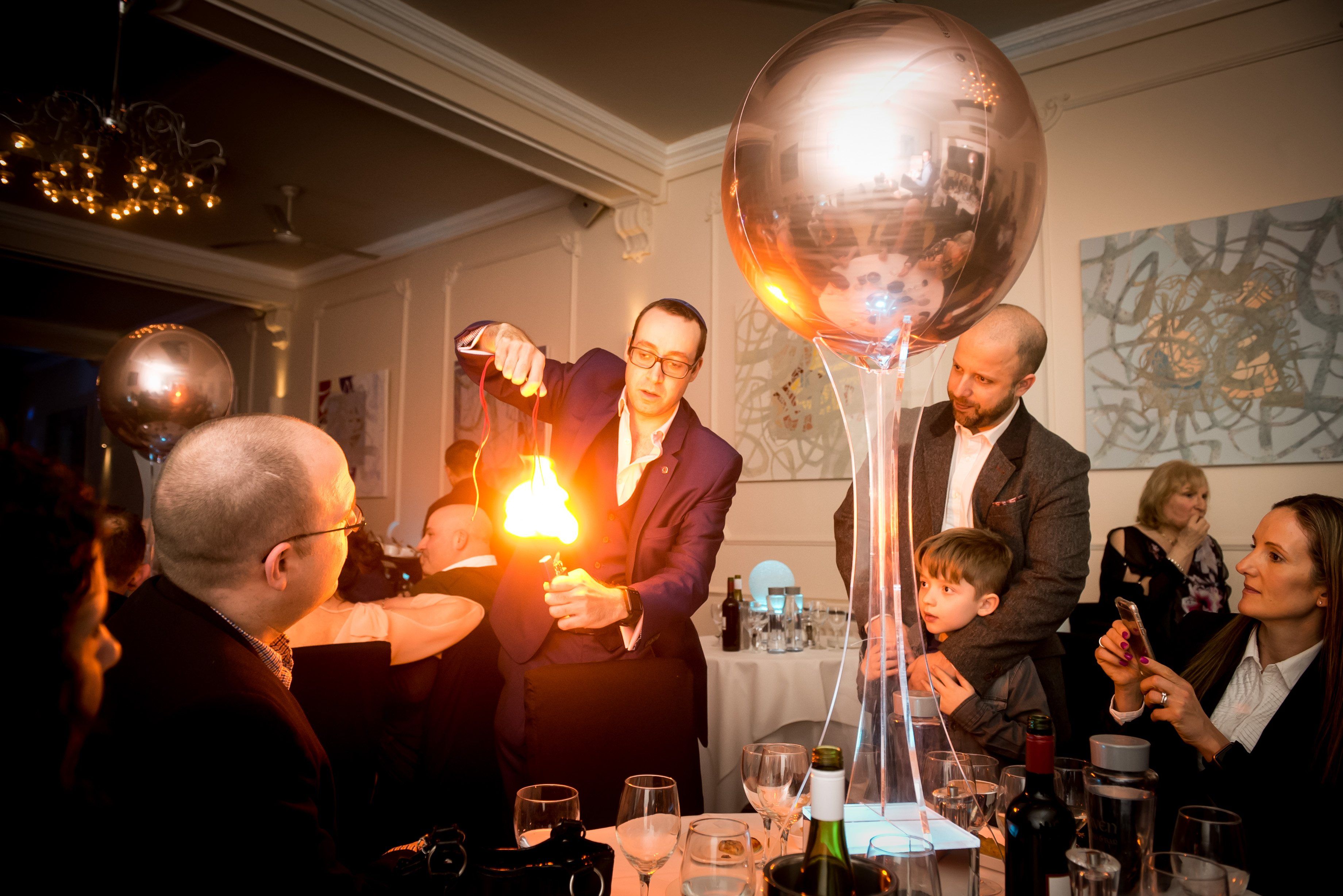 Performing photo of magician Ben Levy