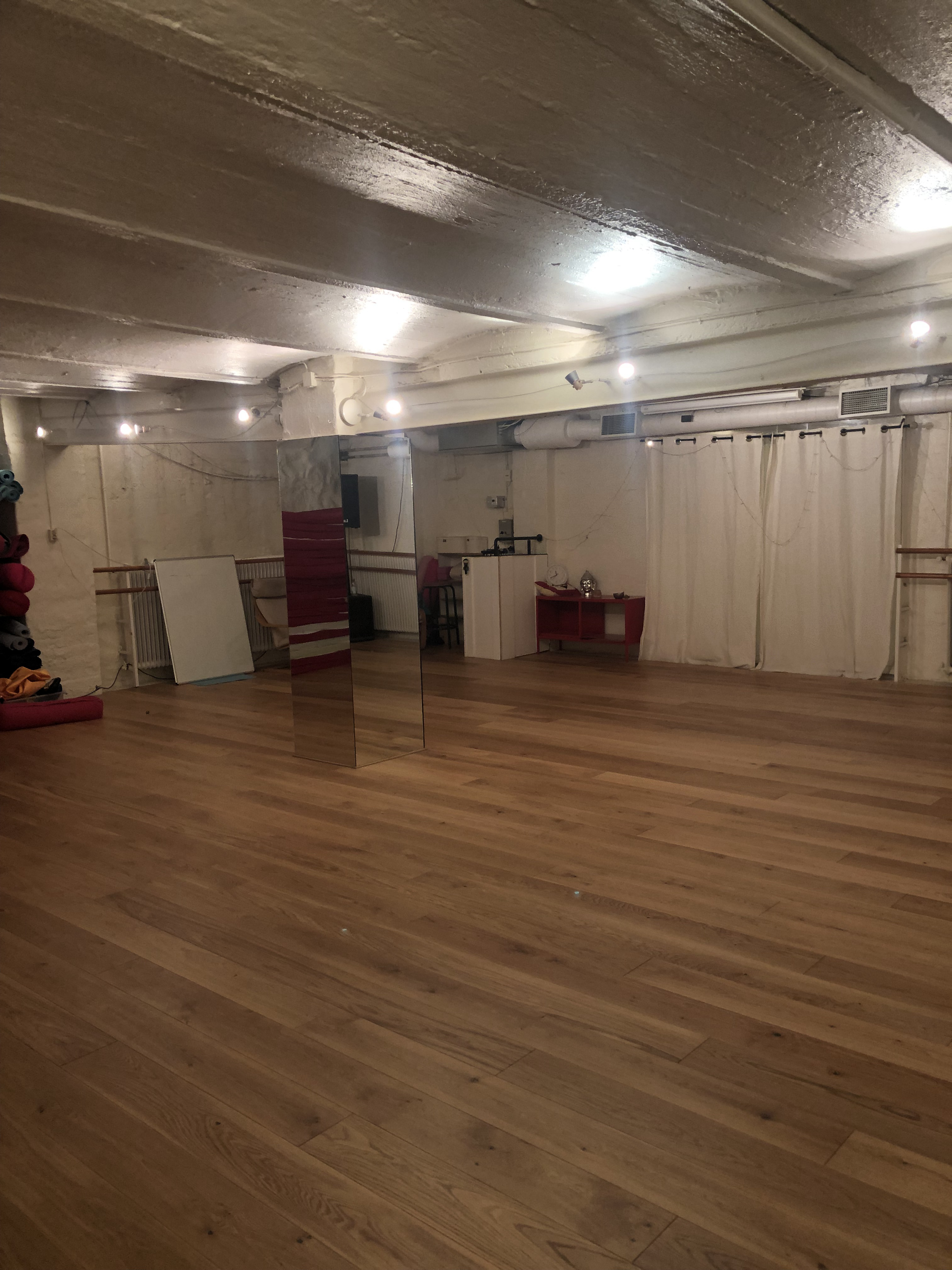 Yogasal på Östermalm nära Nybroplan