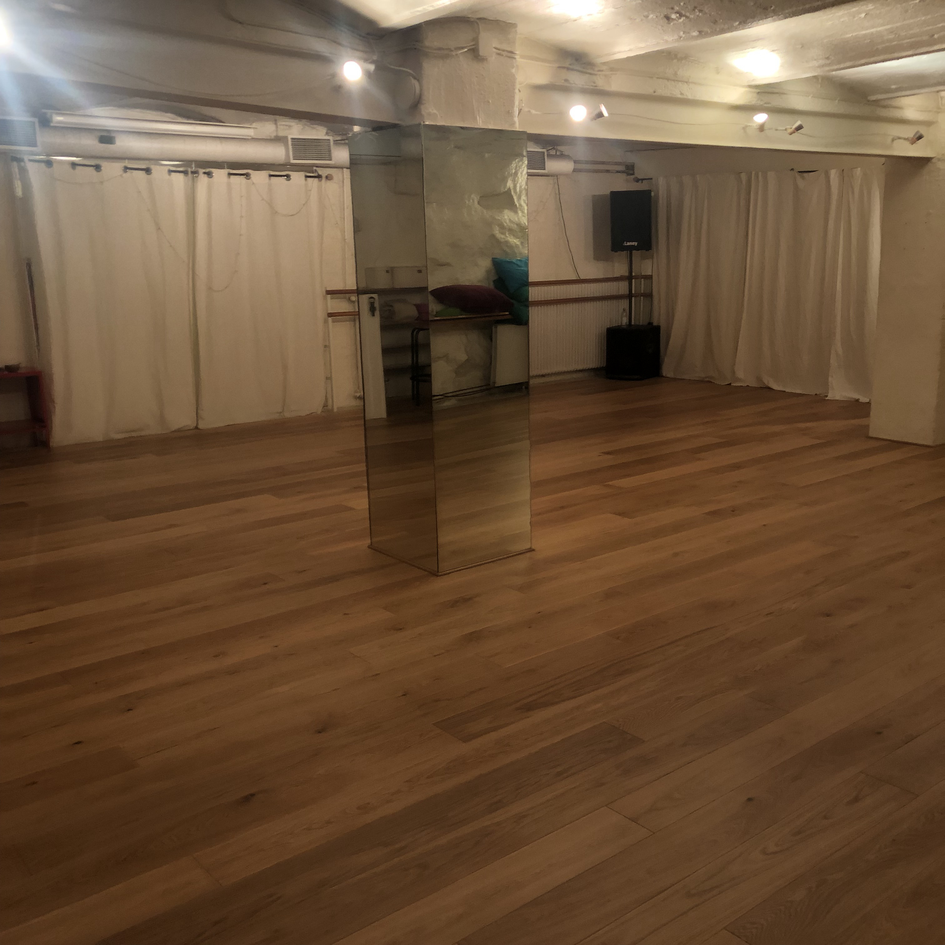 Yogasal på Östermalm nära Nybroplan