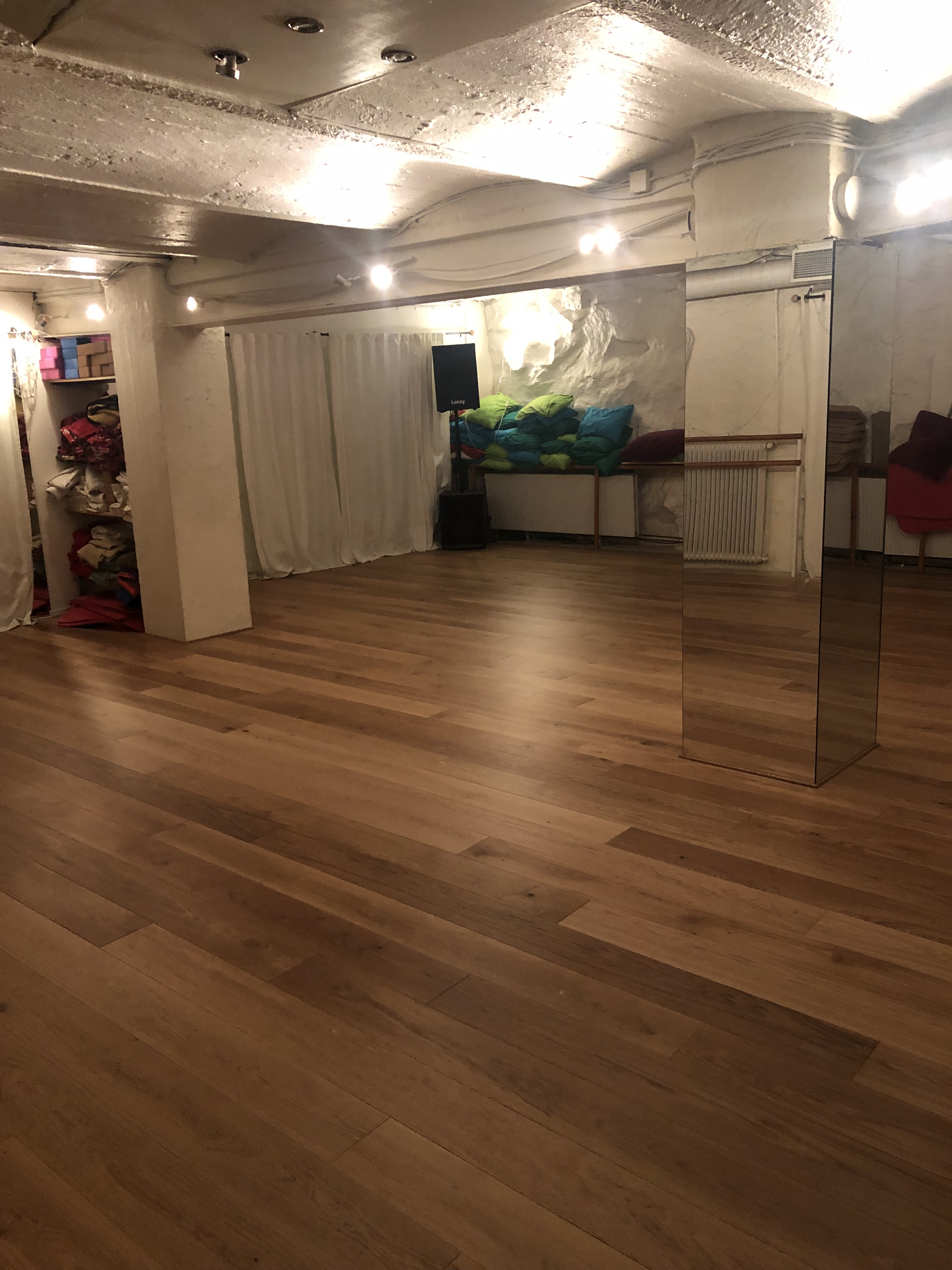 Yogasal på Östermalm nära Nybroplan