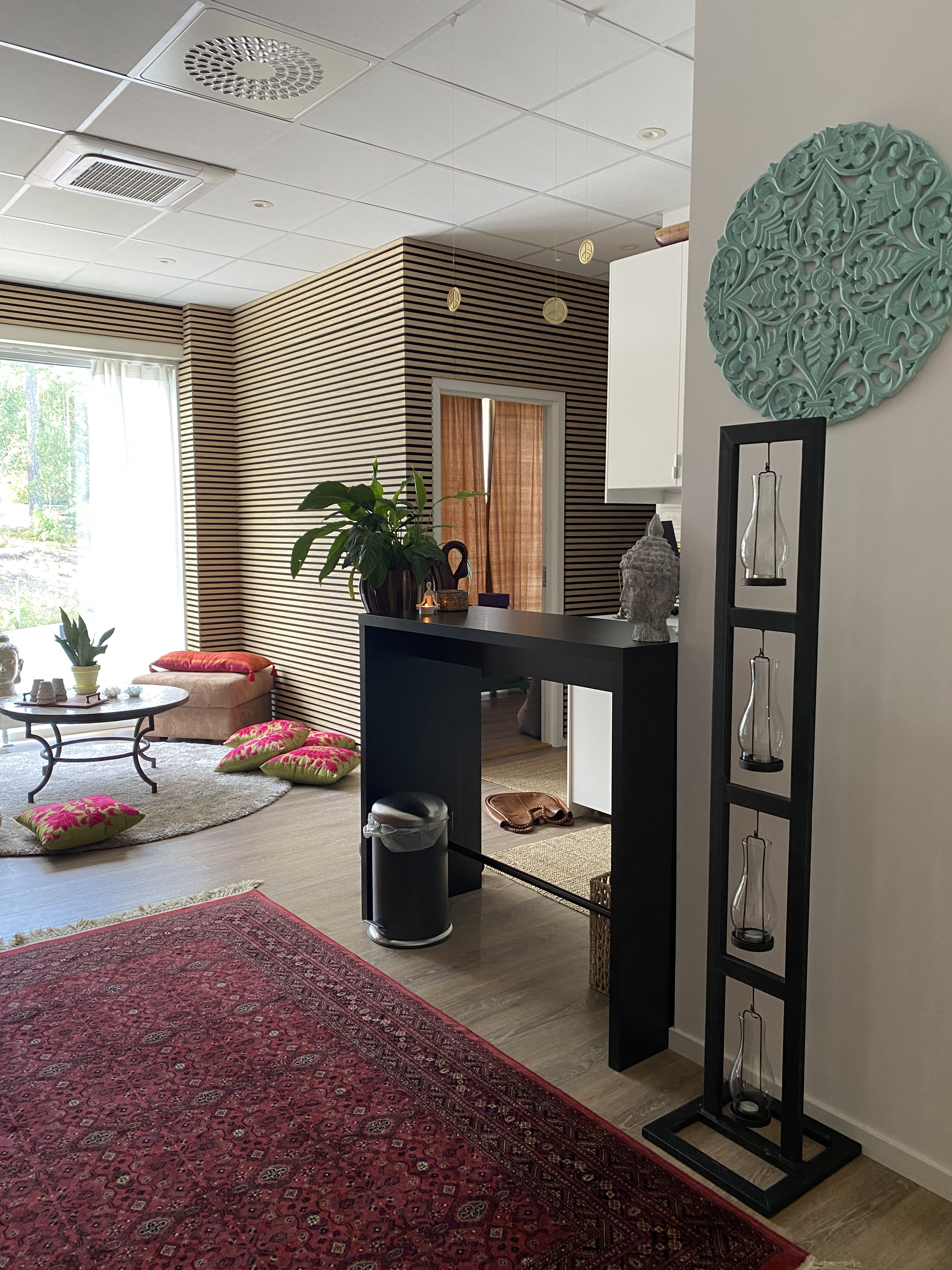 Peaceful Younity (Tyresö Yogacenter)